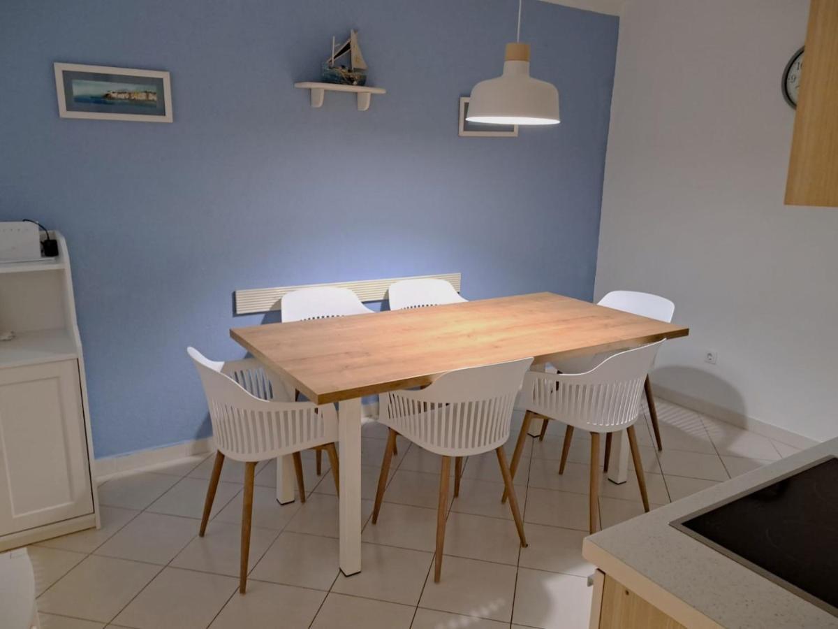 Seaside Villa Mia Трогир Экстерьер фото