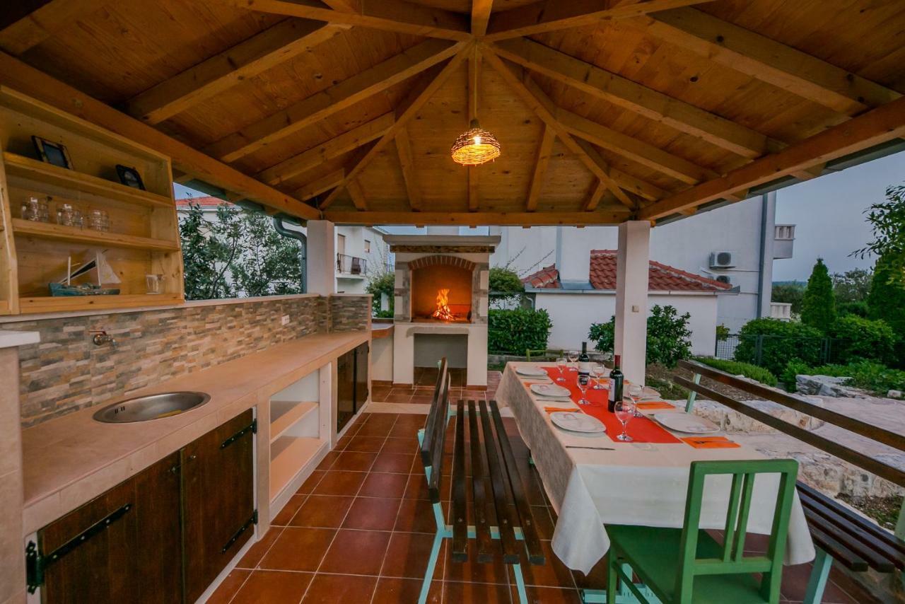 Seaside Villa Mia Трогир Экстерьер фото