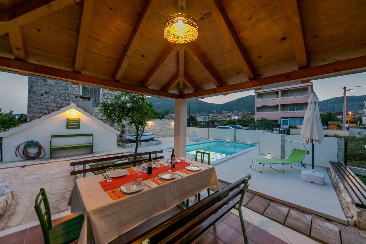 Seaside Villa Mia Трогир Экстерьер фото