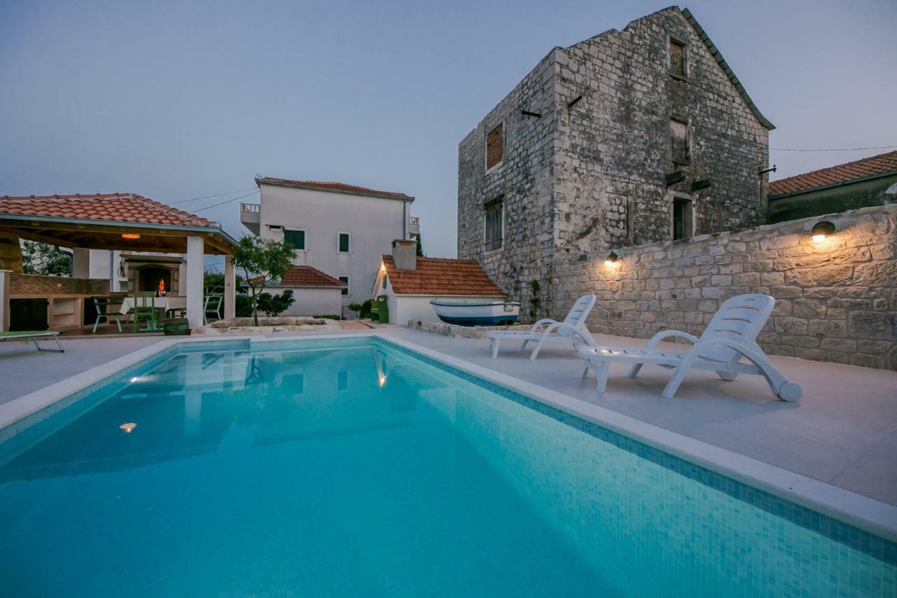 Seaside Villa Mia Трогир Экстерьер фото