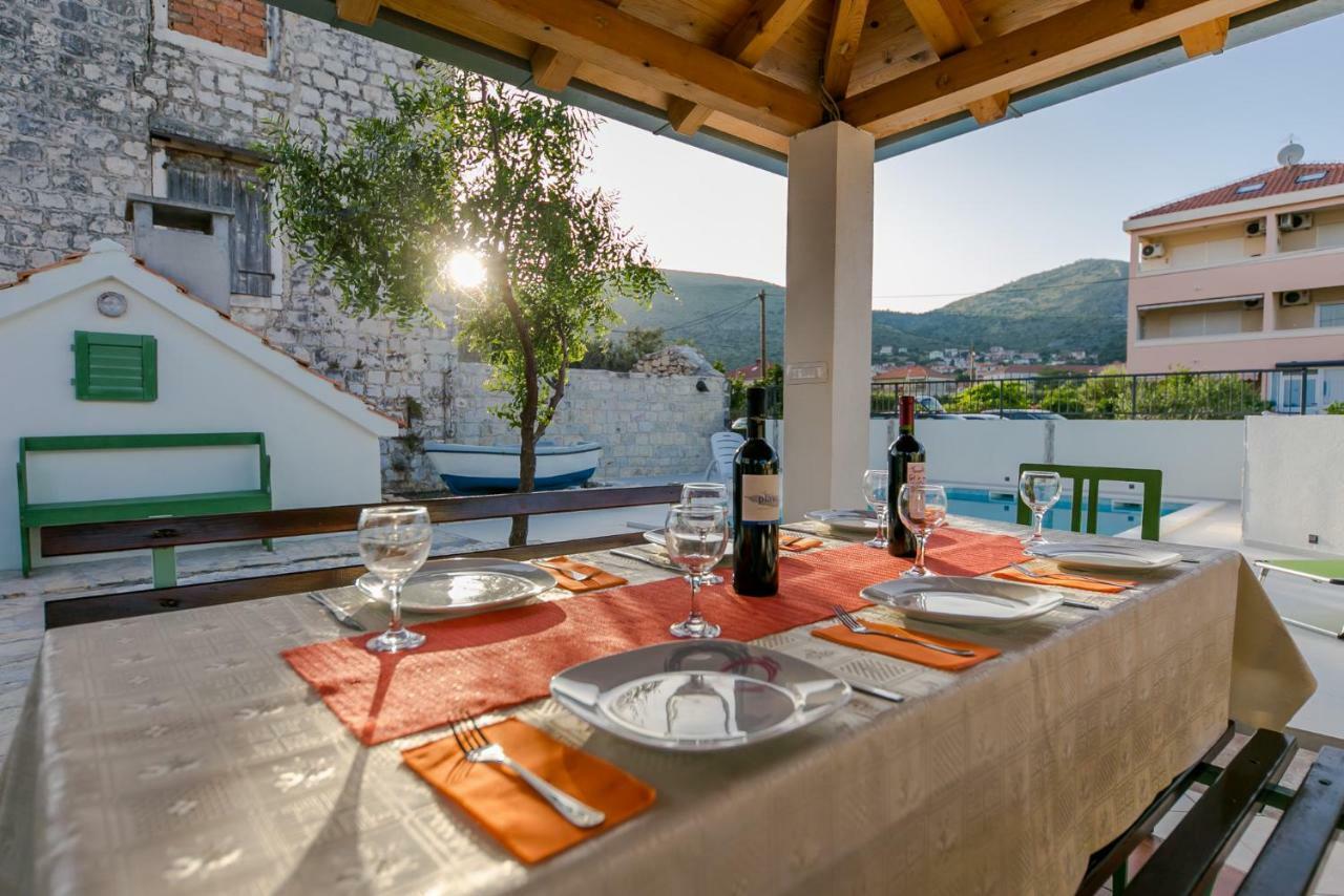 Seaside Villa Mia Трогир Экстерьер фото