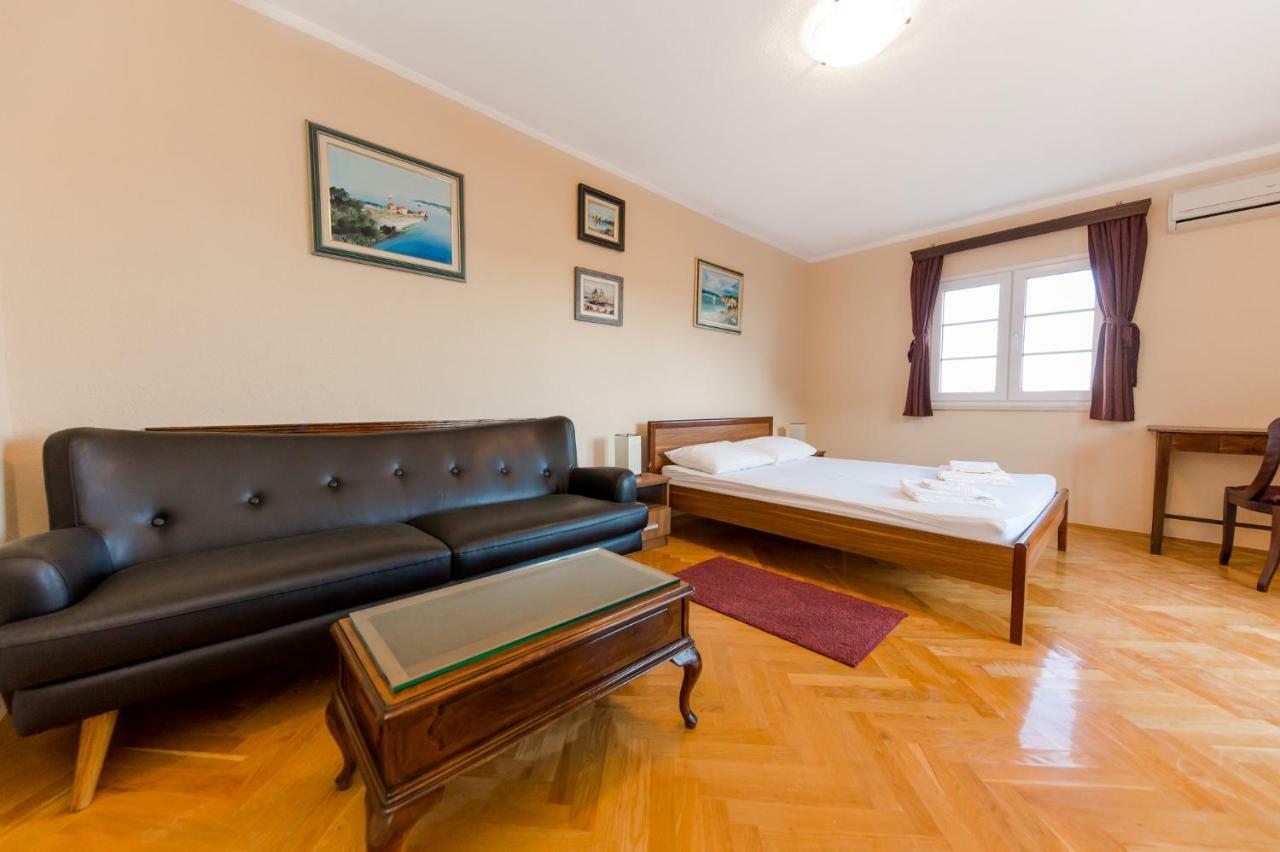 Seaside Villa Mia Трогир Экстерьер фото