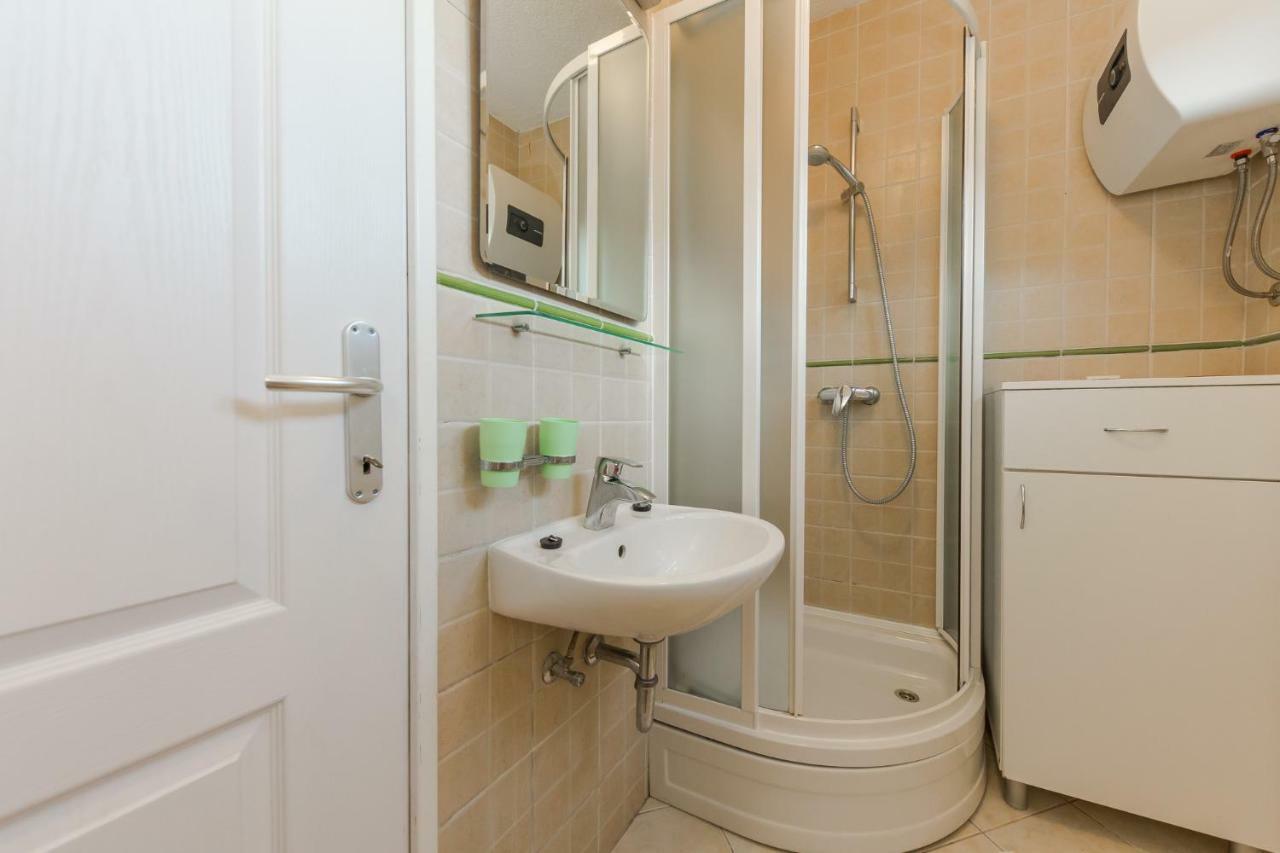 Seaside Villa Mia Трогир Экстерьер фото