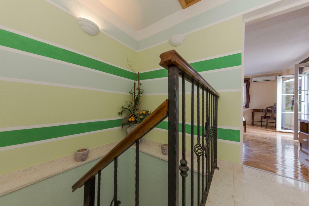 Seaside Villa Mia Трогир Экстерьер фото