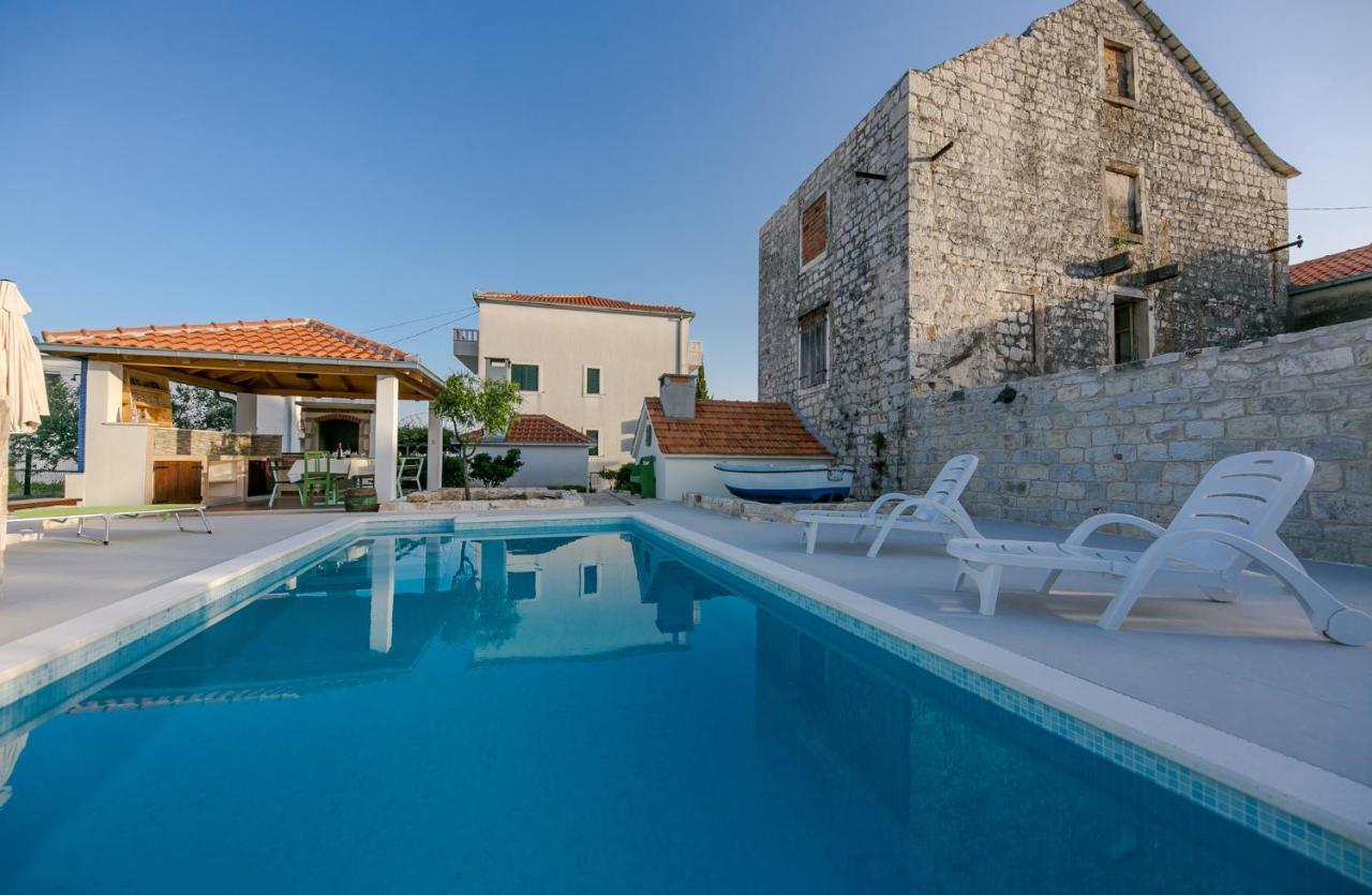 Seaside Villa Mia Трогир Экстерьер фото