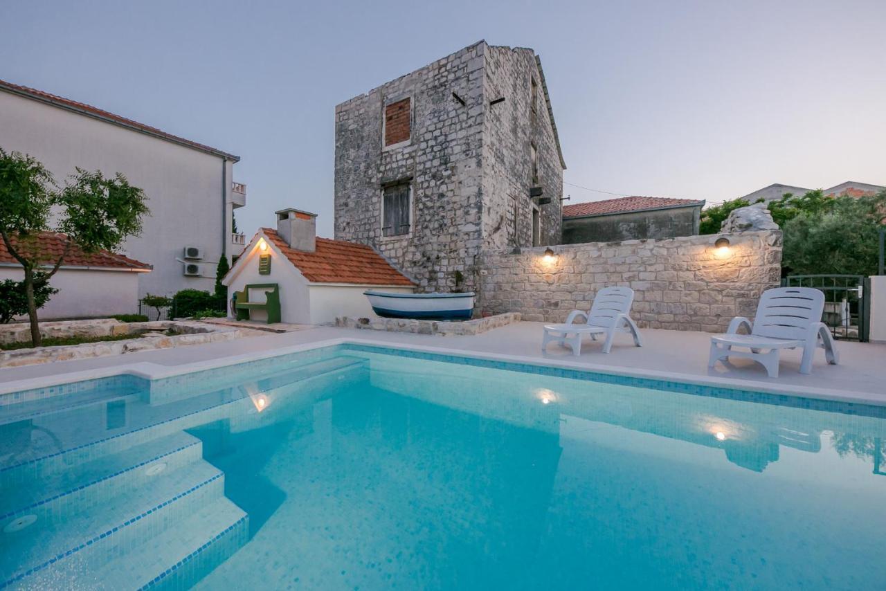 Seaside Villa Mia Трогир Экстерьер фото